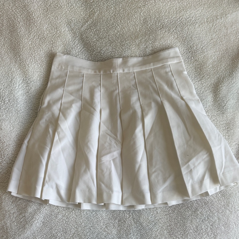 Aritzia Sunday Best White Pleated Skirt